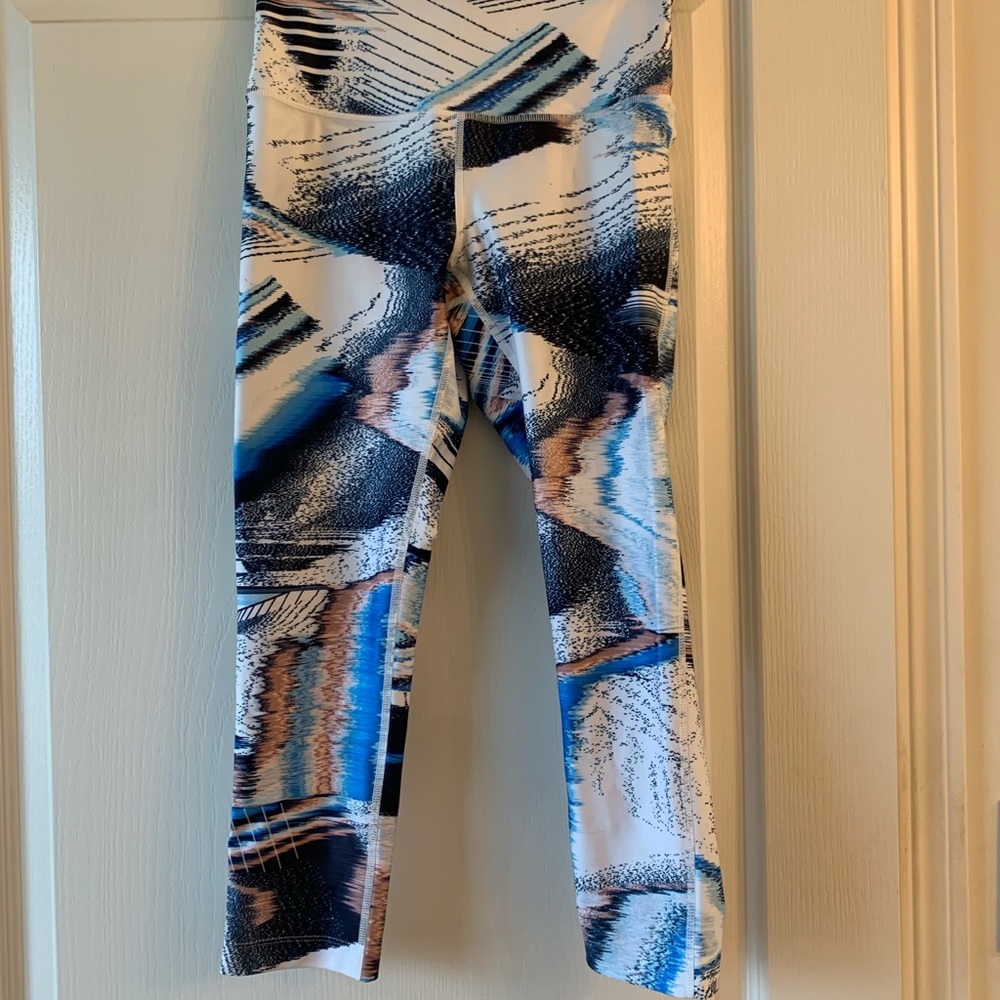 Zella Capri leggings